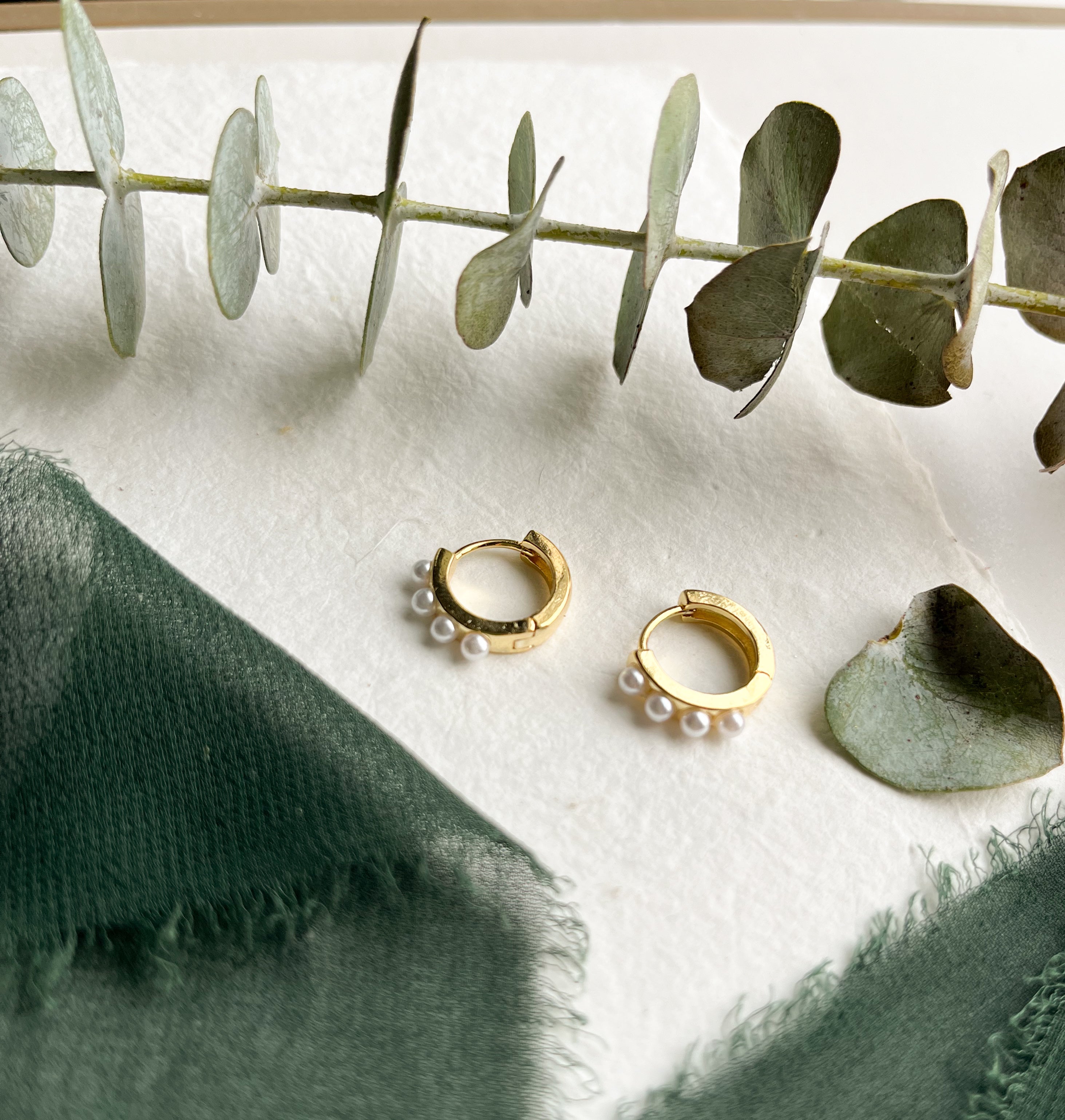 18K Gold Plated Pearl Inlay Hoop Earrings