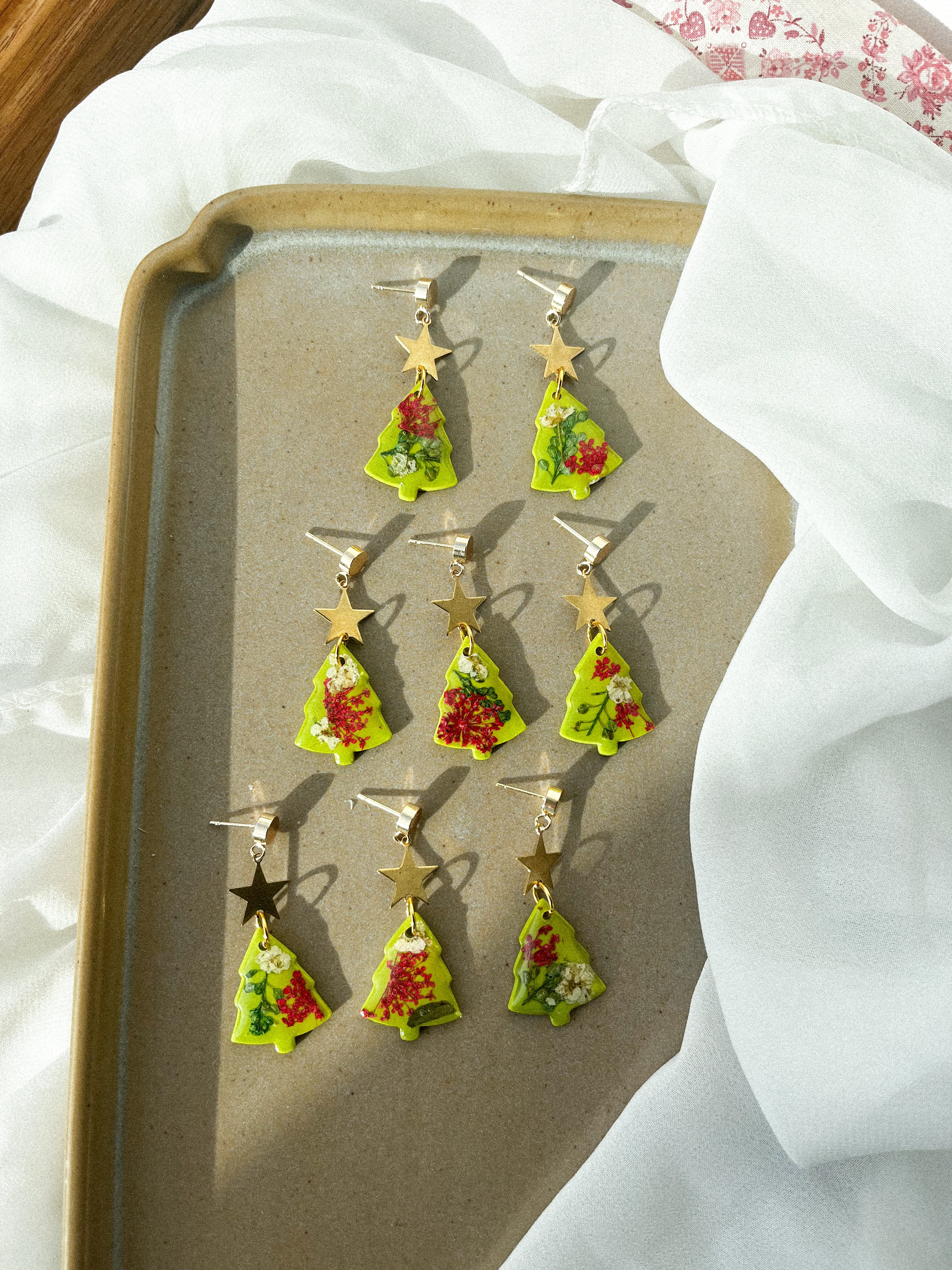 Christmas Tree w/ Pressed Flowers