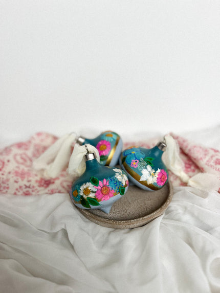 Ceramic Ornament - Pressed Flowers & Coloring