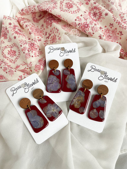 Berry Base w/ Pressed Flowers