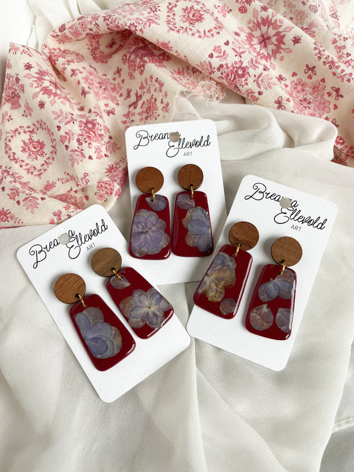 Berry Base w/ Pressed Flowers