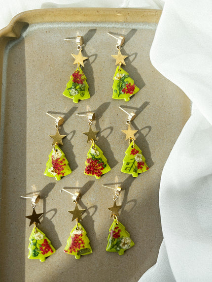 Christmas Tree w/ Pressed Flowers