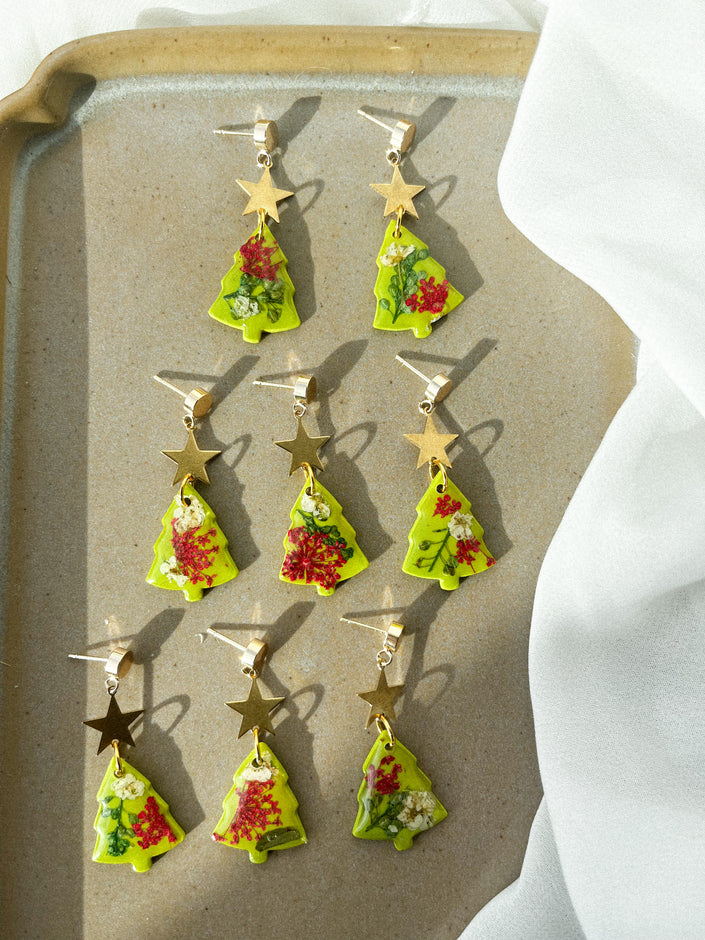 Christmas Tree w/ Pressed Flowers