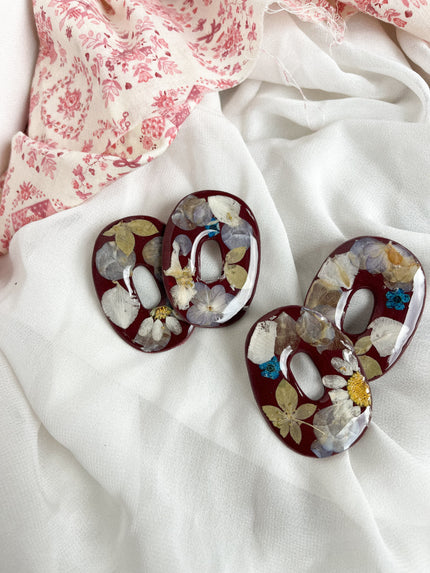 Rich Auburn Base w/ Pressed Flowers