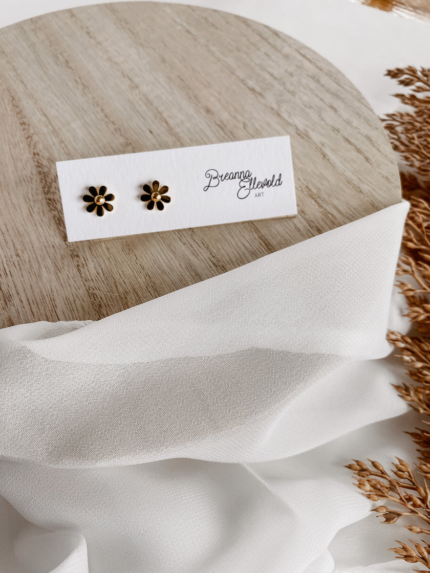 18k Gold Daisy Studs
